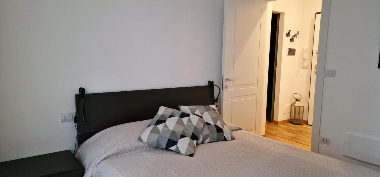 Hosts 21 Apartment Turin Bagian luar foto